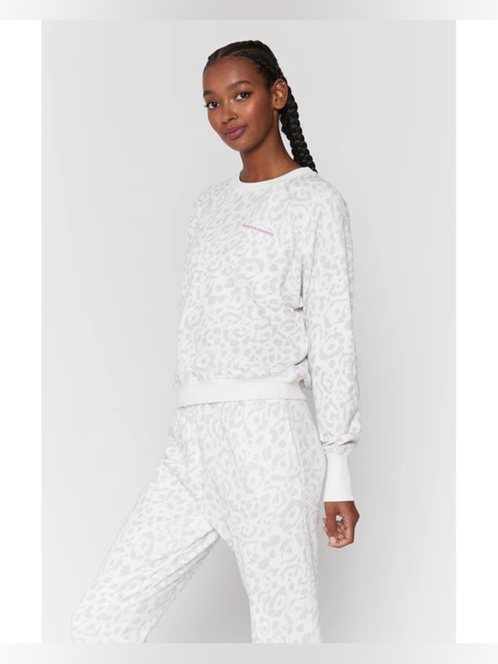 Spiritual Gangster “Bridget Raglan” Snow Leopard Pullover Sweatshirt Small